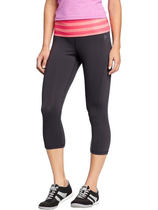 women's active capris with pockets