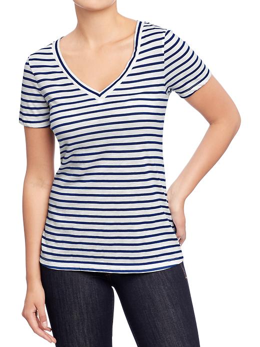 old navy v neck tshirt