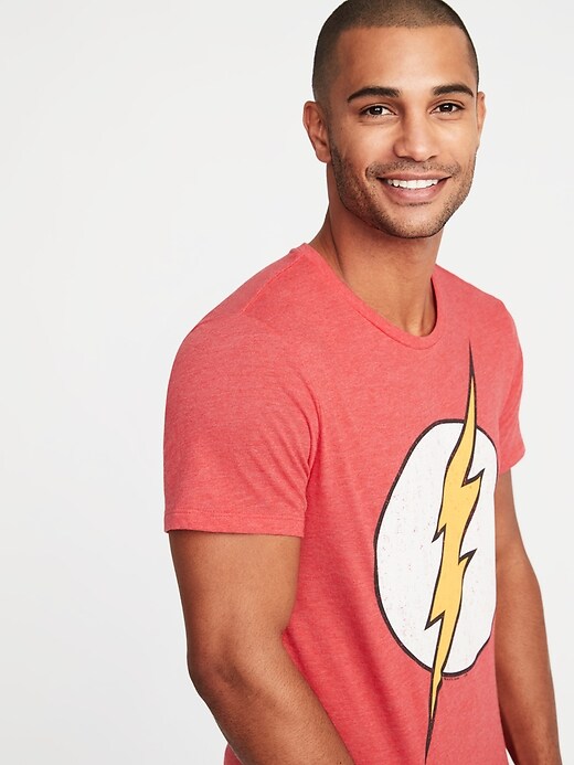 L'image numéro 4 présente T-shirt unisexe The Flash de DC ComicsMC pour adulte