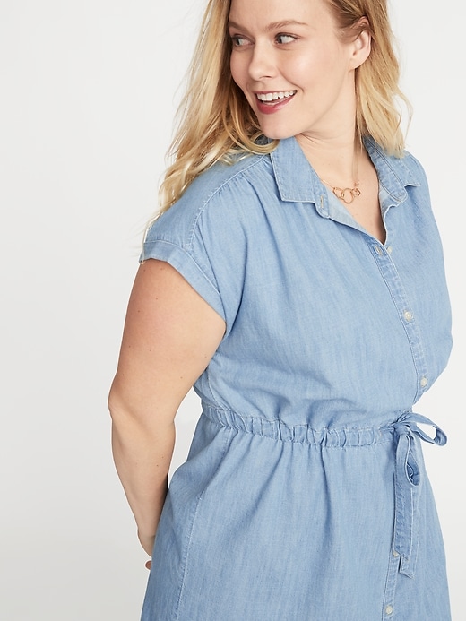 Image number 4 showing, Chambray Cinch-Tie Plus-Size No-Peek Shirt Dress