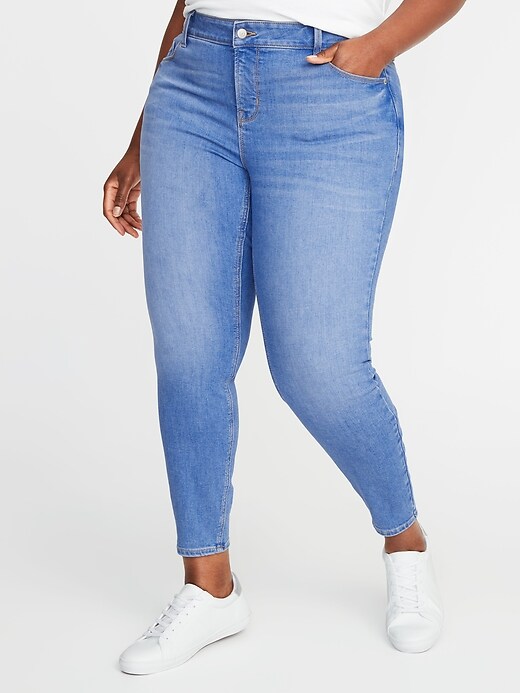 Image number 1 showing, High-Waisted Secret-Slim Pockets Plus-Size Rockstar Cropped Super Skinny Jeans