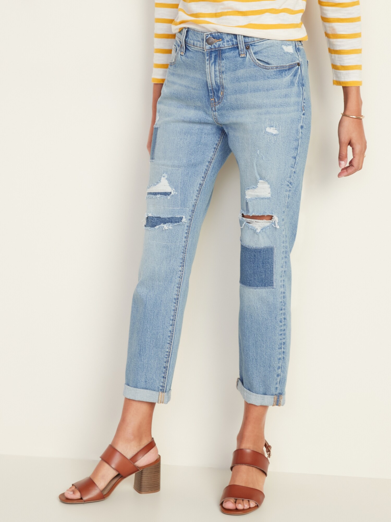 old navy distressed boyfriend jeans