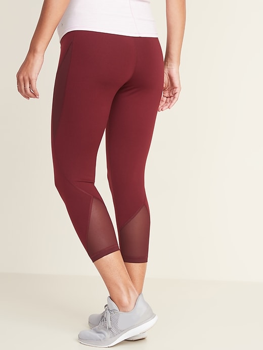 Maternity High-Waisted Elevate Compression Crops