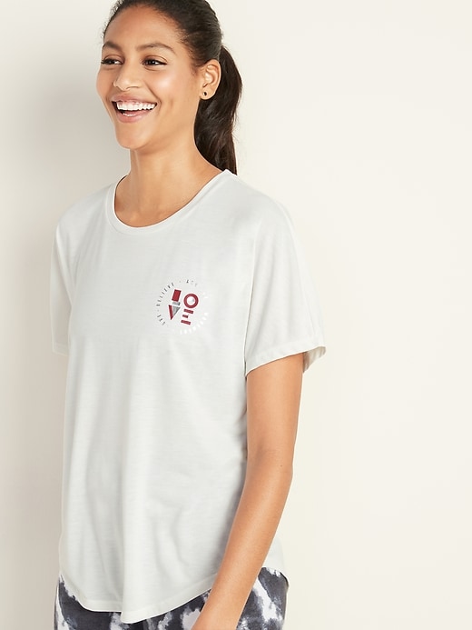 Voir une image plus grande du produit 1 de 1. T-shirt Breathe ON à manches chauve-souris pour femme