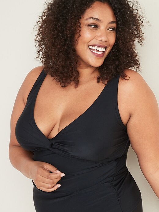 Image number 4 showing, Twist-Front Underwire Plus-Size Tankini Swim Top