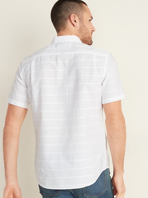 L'image numéro 2 présente Chemise armurée texturée à manches courtes pour homme
