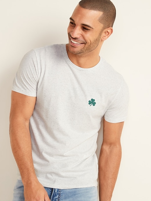 L'image numéro 1 présente T-shirt à poche à encolure ras du cou au fini lavé doux pour homme