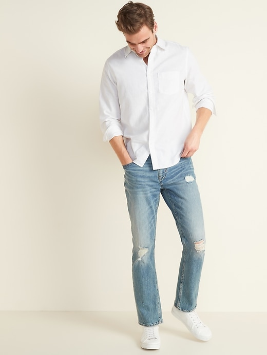 L'image numéro 3 présente Chemise à manches longues en mélange de lin, coupe standard pour homme