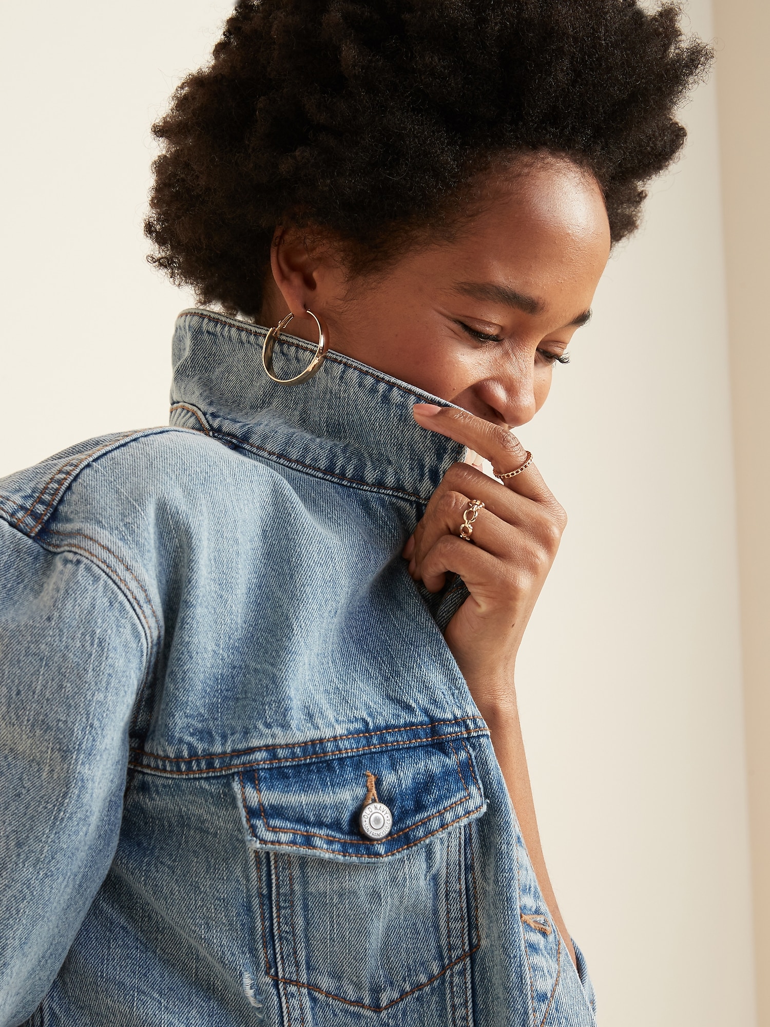 Distressed boyfriend deals jean jacket