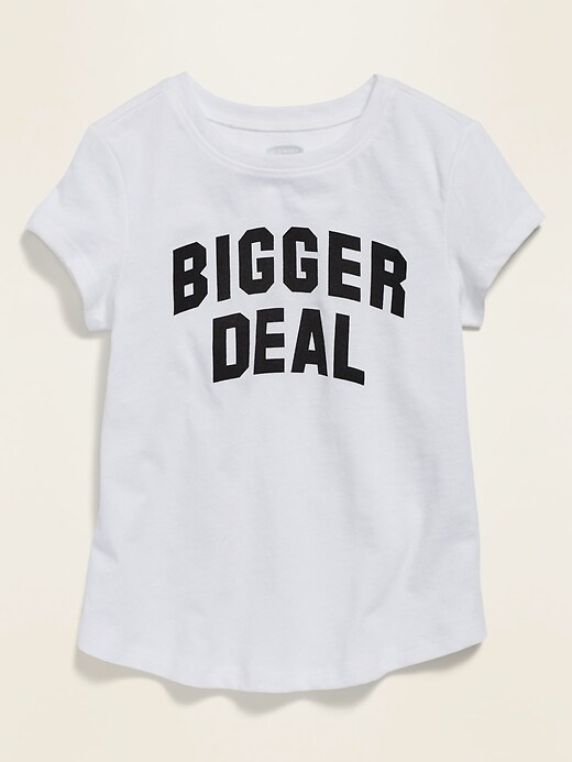 Voir une image plus grande du produit 1 de 1. T-shirt à imprimé à col échancré pour toute-petite fille