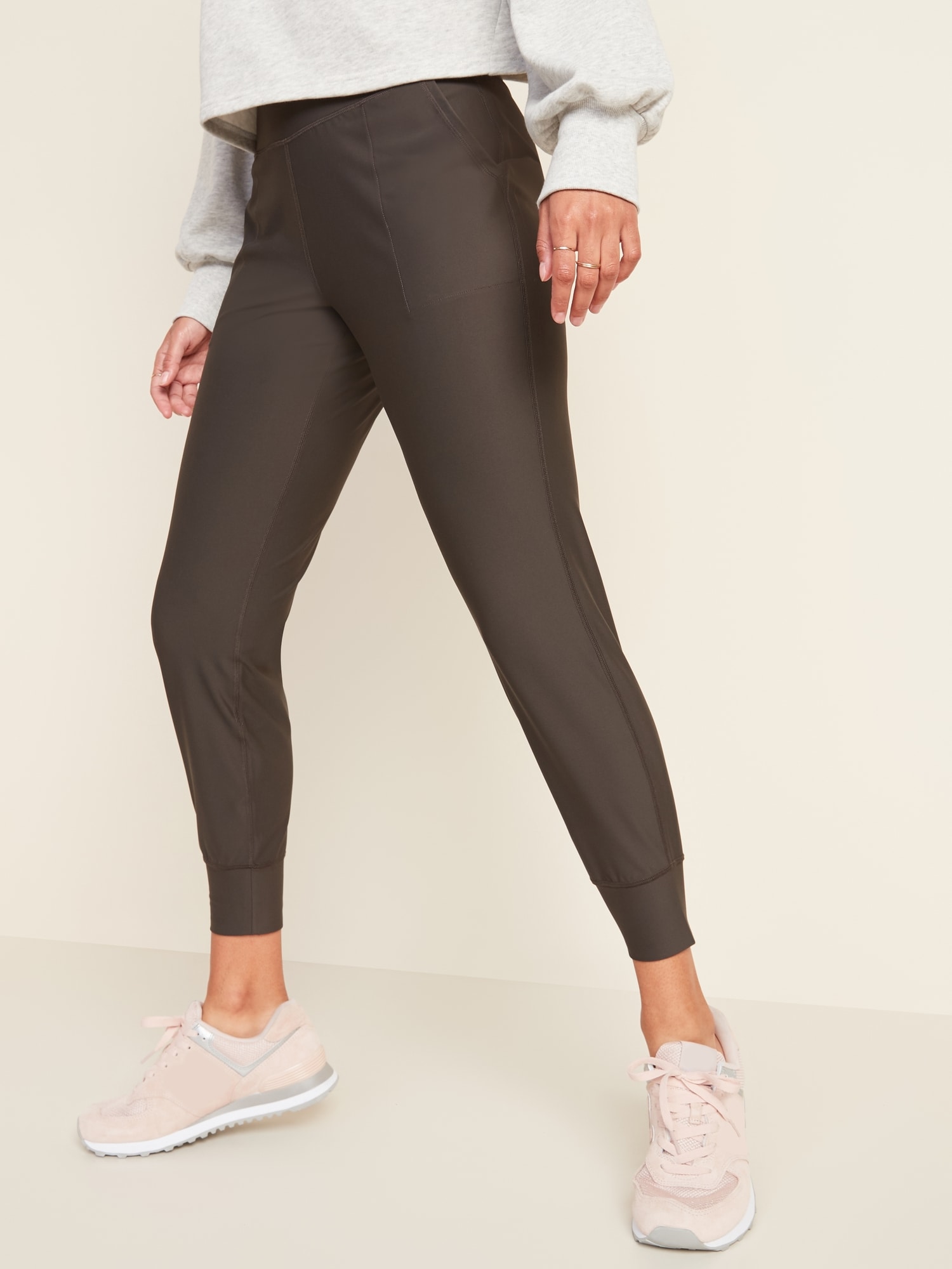 High-Waisted Elevate Powersoft 7/8-Length Joggers for Women | Old Navy