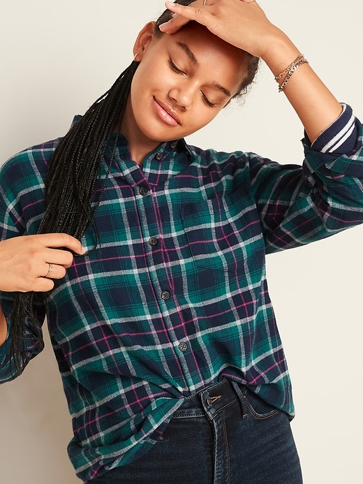 Old Navy Oversized Plaid Flannel Boyfriend Tunic Shirt for Women. 1