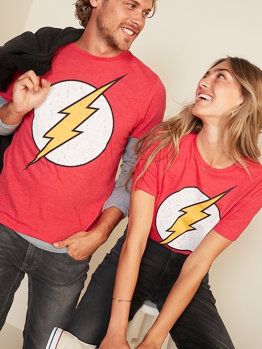 L'image numéro 1 présente T-shirt unisexe The Flash de DC ComicsMC pour adulte
