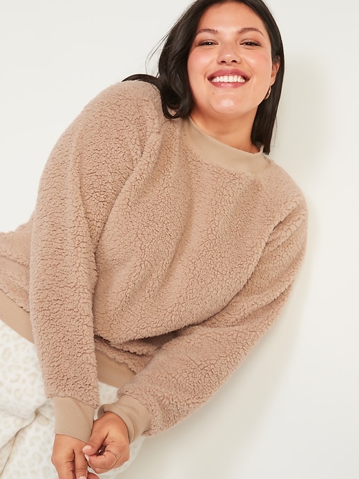 Sherpa plus store size pullover