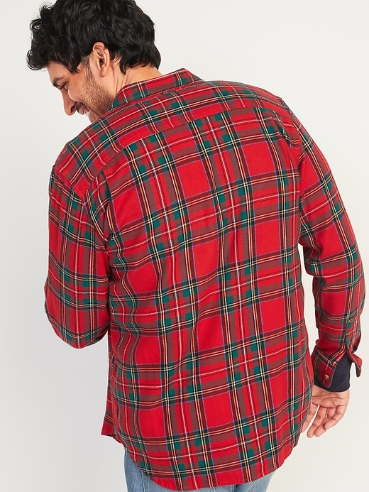 L'image numéro 2 présente Chemise en flanelle à motifs Built-In Flex, coupe standard pour homme