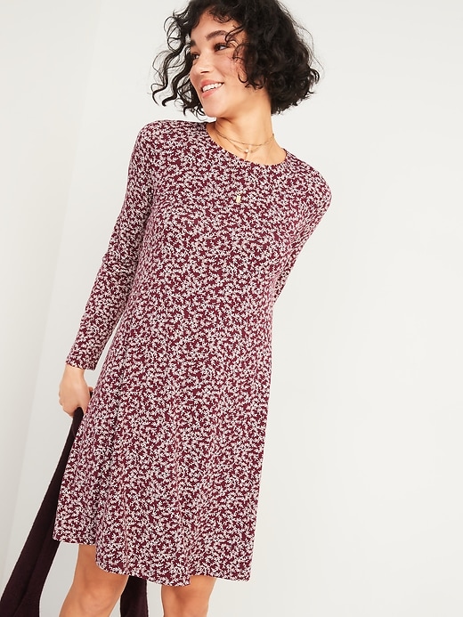 Old Navy Printed Jersey-Knit Long-Sleeve Swing Dress - 647291003000