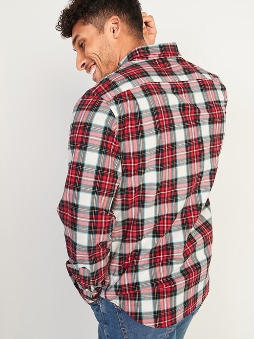 L'image numéro 2 présente Chemise quotidienne Built-In Flex à carreaux, coupe standard pour homme