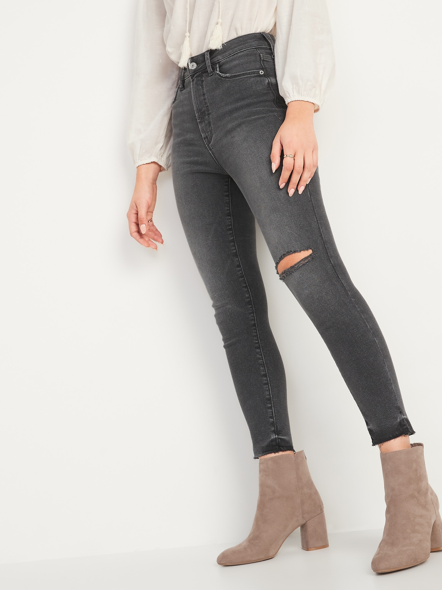women's gray distressed skinny jeans