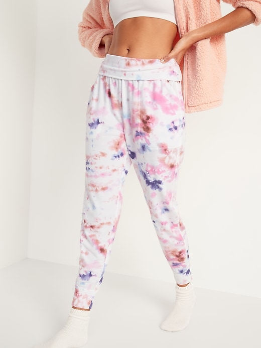 Old Navy Mid-Rise Live-In Jogger Sweatpants for Women. 1