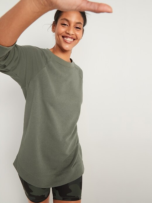 Old Navy Loose-Fit French-Terry Crew 