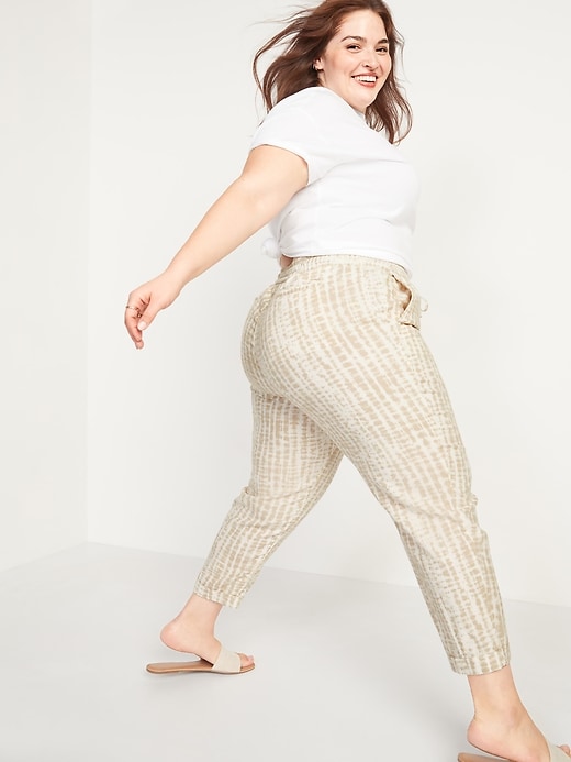 Image number 2 showing, High-Waisted Tie-Dye Linen-Blend Plus-Size Straight Cropped Pants