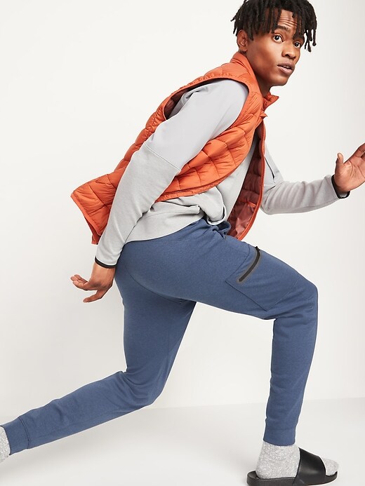 Voir une image plus grande du produit 2 de 3. Pantalons de jogging cargo en molleton dynamique pour Homme