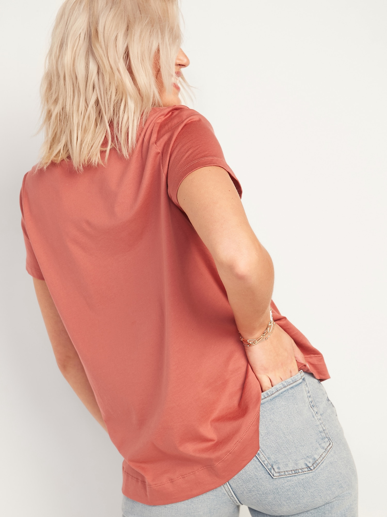 old navy scoop neck tee