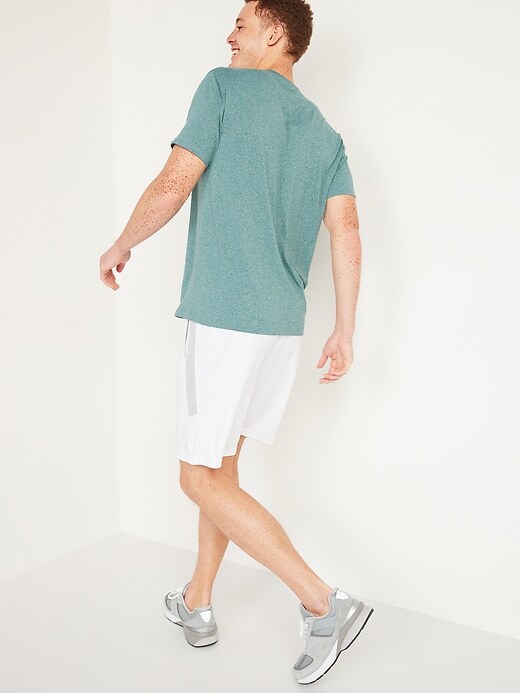 Image number 2 showing, Go-Dry Side-Panel Performance Shorts for Men - 9-inch inseam