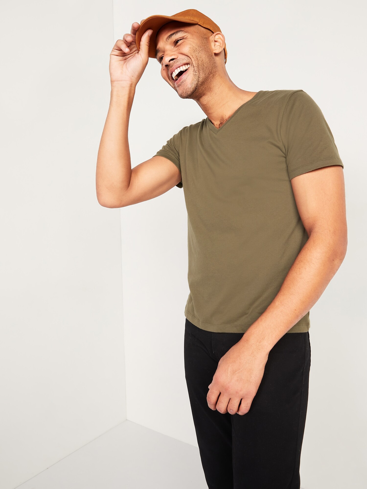Soft-Washed Perfect-Fit V-Neck T-Shirt for Men | Old Navy
