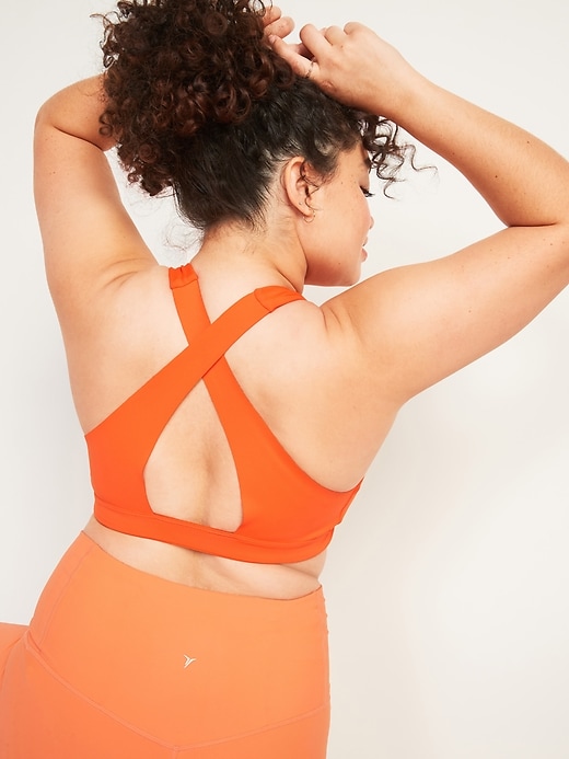 L'image numéro 7 présente Soutien-gorge de sport Powersoft à dos croisé, maintien intermédiaire pour femme