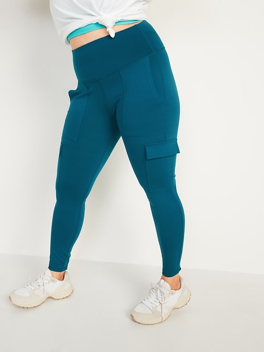 Old Navy Mid-Rise PowerPress Compression Leggings, 71 Old Navy Pieces  You'll Want to Get on Sale This Labour Day Weekend (Like $20 Jeans!)
