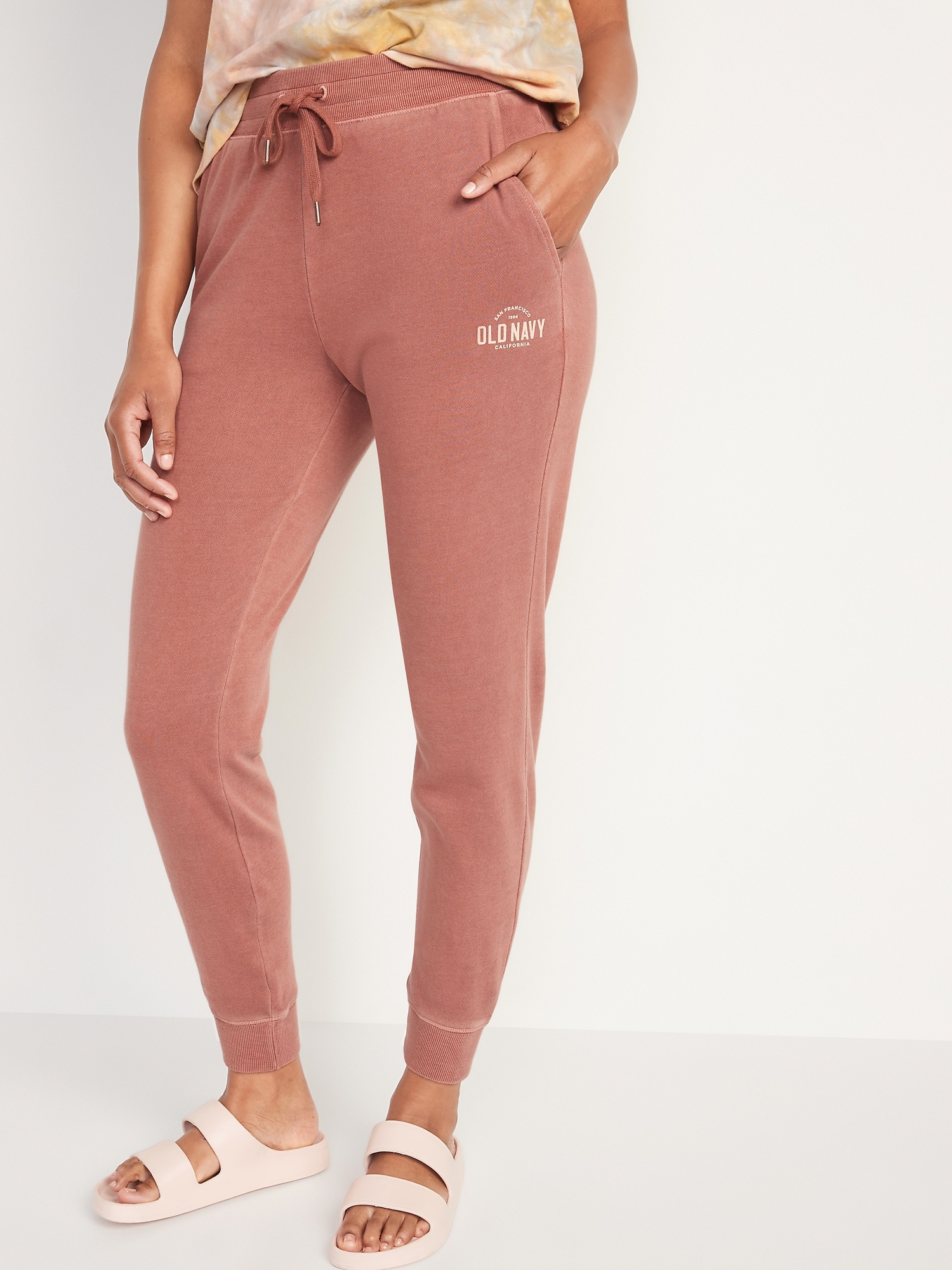 Old Navy Vintage Mid-Rise Logo-Graphic Jogger Sweatpants for Women -  ShopStyle Activewear Pants