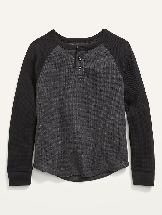 L'image numéro 1 présente Haut henley à manches longues en tricot isotherme pour Garçon