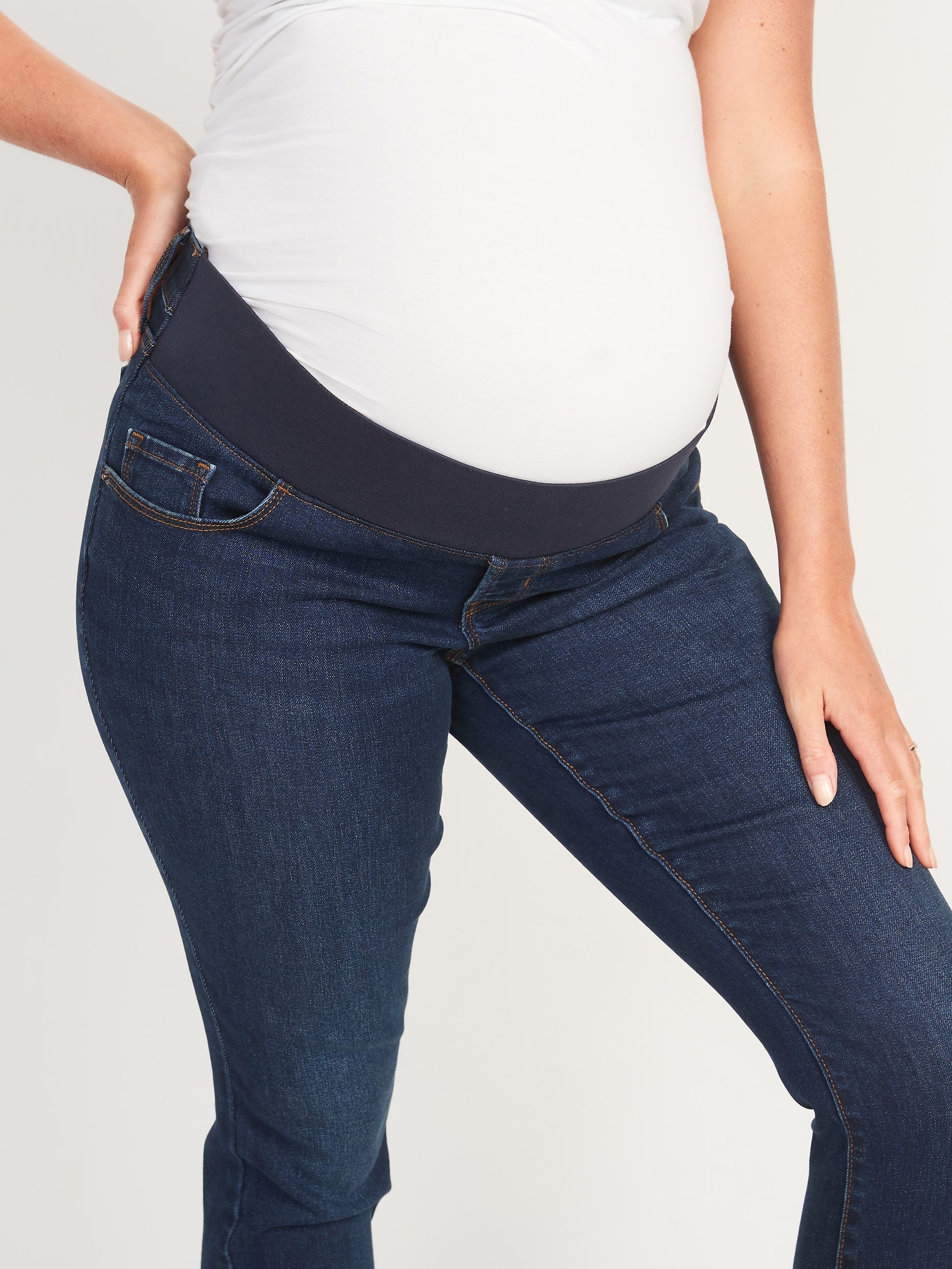 Old navy store maternity skinny jeans