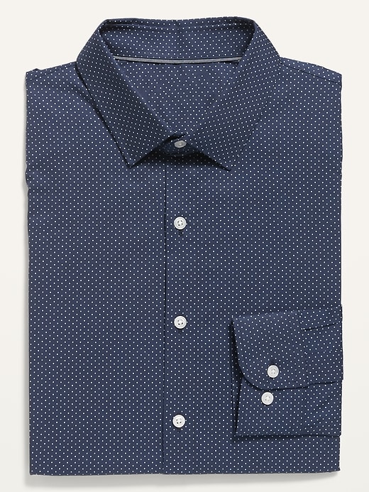 L'image numéro 8 présente Chemise habillée Performance Pro Signature, nouvelle coupe étroite pour homme