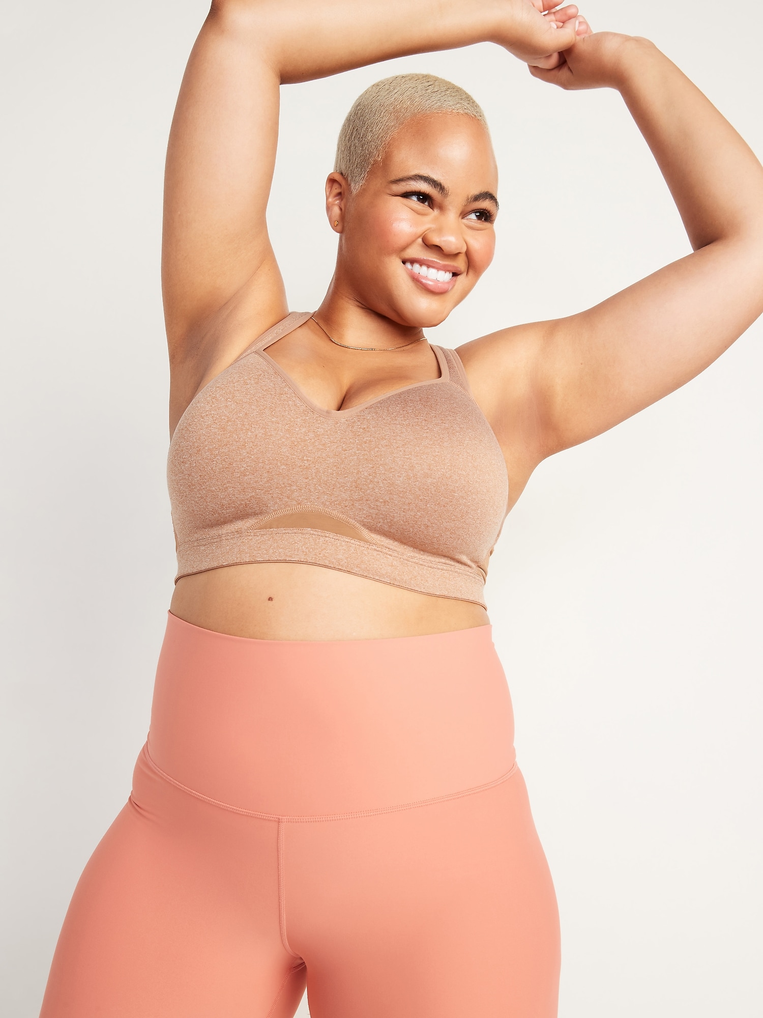 Old Navy Womens Sports Bras in Womens Activewear