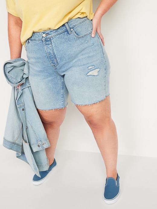 Image number 7 showing, Extra High-Waisted Sky-Hi Button-Fly Cut-Off Jean Shorts for Women -- 7-inch inseam