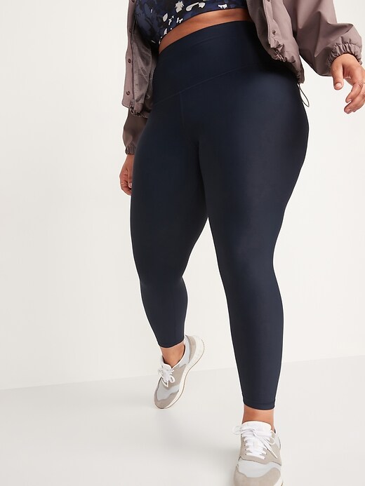 Image number 7 showing, Extra High-Waisted PowerSoft Hidden Pocket 7/8-Length Leggings for Women