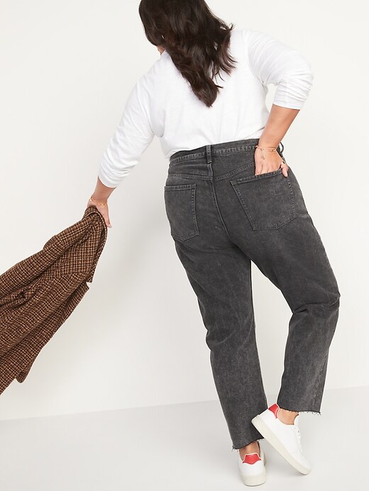 Image number 8 showing, Extra High-Waisted Sky Hi Straight Button-Fly Cut-Off Jeans for Women
