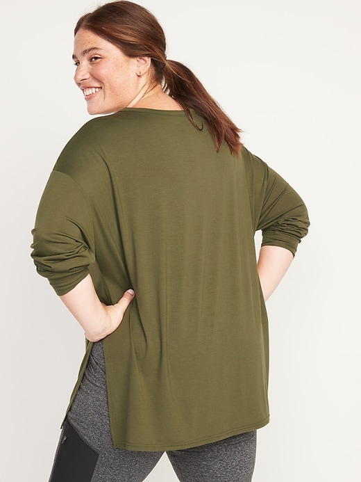 Image number 8 showing, Long-Sleeve UltraLite All-Day Performance Tunic T-Shirt