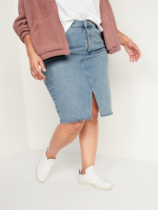 Image number 7 showing, Higher High-Waisted Button-Fly Light-Wash Jean Pencil Skirt