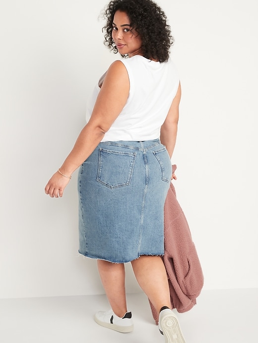 Image number 8 showing, Higher High-Waisted Button-Fly Light-Wash Jean Pencil Skirt
