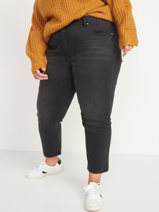 Image number 7 showing, Mid-Rise Built-In Warm Black-Wash Boyfriend Jeans for Women