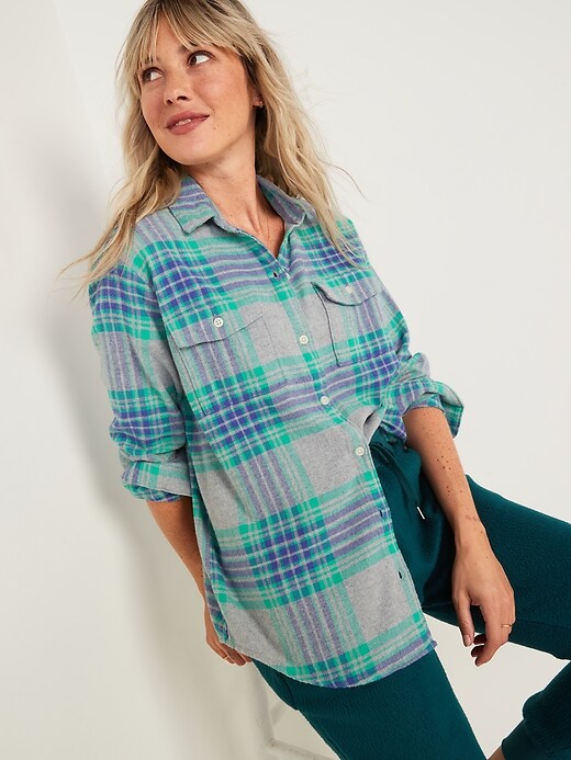 Image number 5 showing, Oversized Plaid Flannel Boyfriend Tunic Shirt for Women