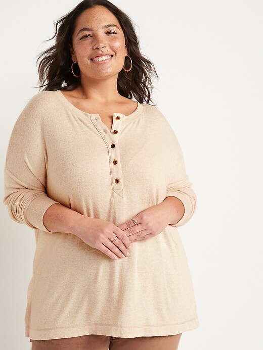 Image number 7 showing, Long-Sleeve Plush-Knit Henley Tunic T-Shirt for Women