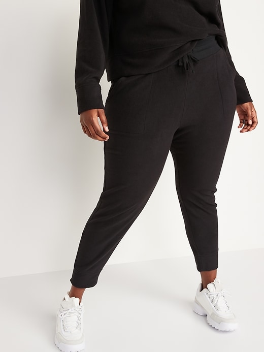 Image number 7 showing, Extra High-Waisted Microfleece Jogger Sweatpants