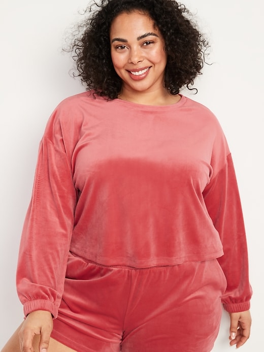 Image number 7 showing, Long-Sleeve Velvet Pajama Top