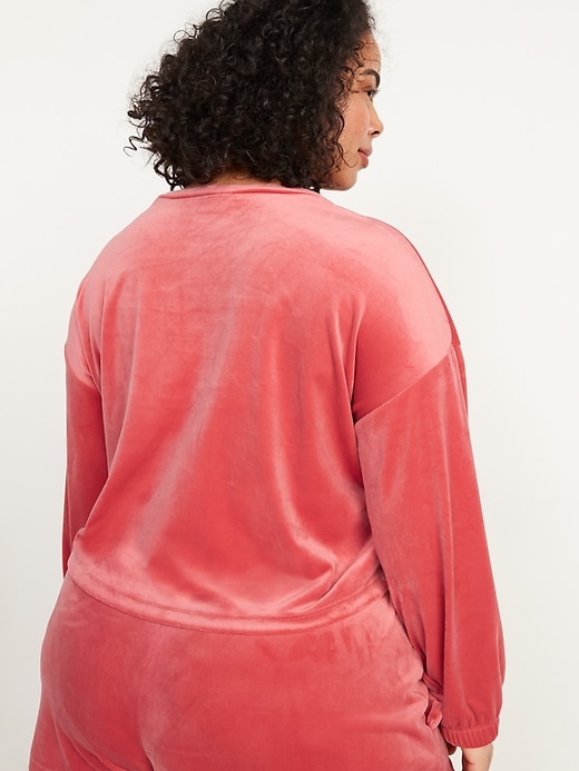 Image number 8 showing, Long-Sleeve Velvet Pajama Top