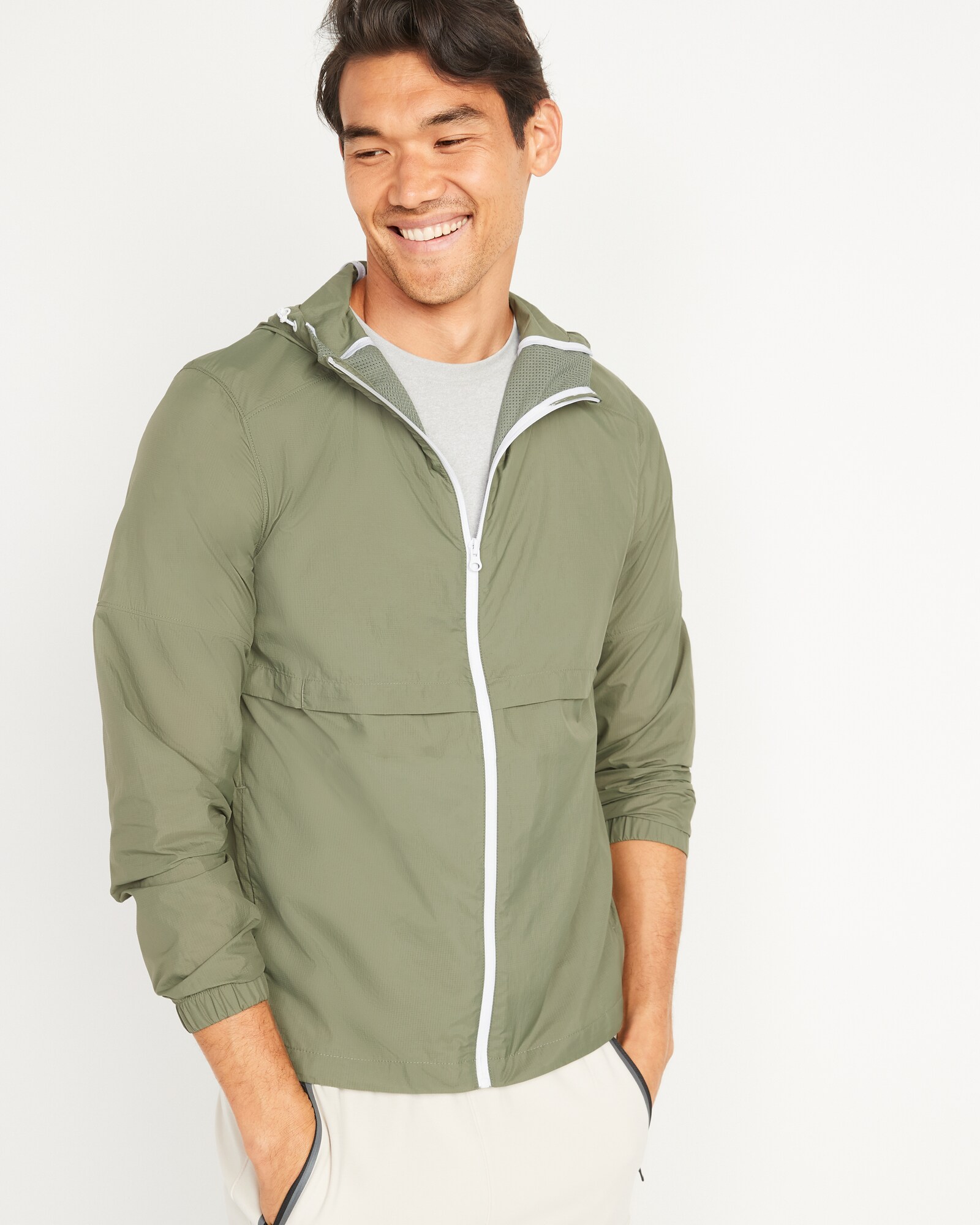 packable hooded windbreaker jacket