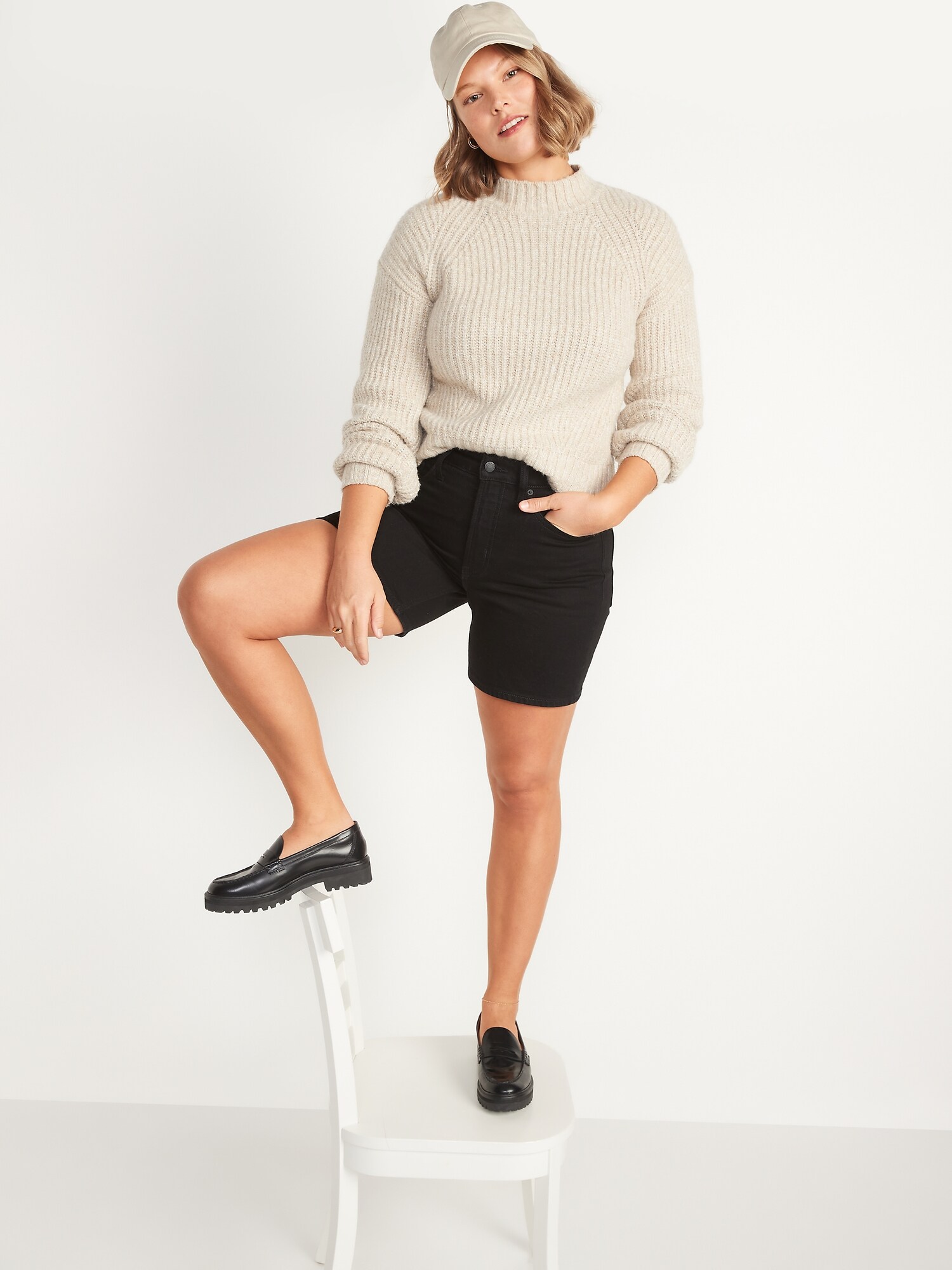 Short OG droit à taille haute en denim à ourlet effiloché pour Femme
